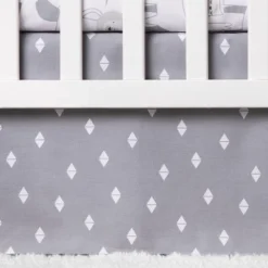 Crib Bedding Set Animals 4pc - Cloud Island™ White/Beige -Baby Products Series GUEST fe998523 e185 4149 a332 bb7dea2a5bb6